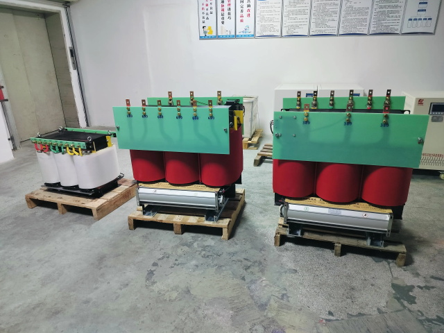 宝塔KS11-1000KVA矿用变压器